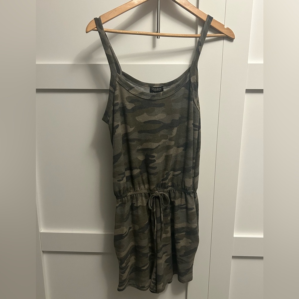 Papillon Blanc Camouflage Jumpsuit
